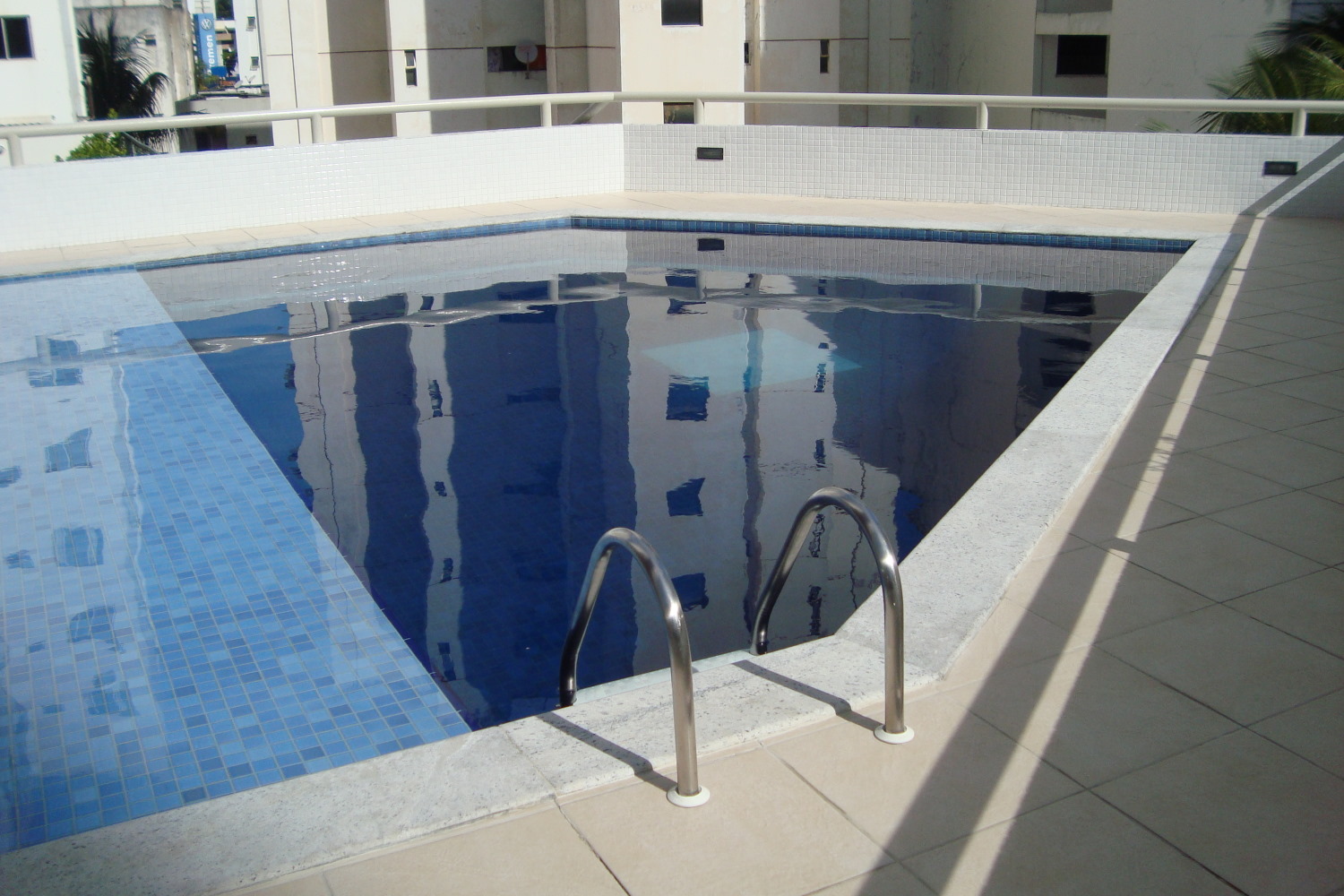 Manutenção Predial em Salvador - Impermeabilização - Piscina Deck - Colorado - Depois