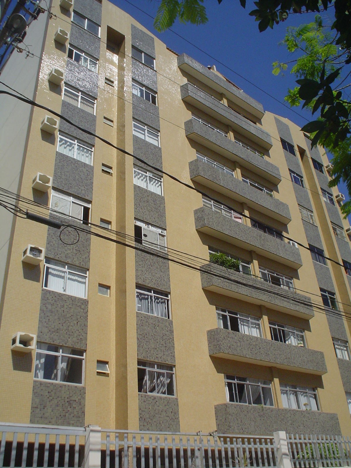 Leonardo - Assentamento de pastilhas em Salvador - Gonçalves Pedroso Engenharia